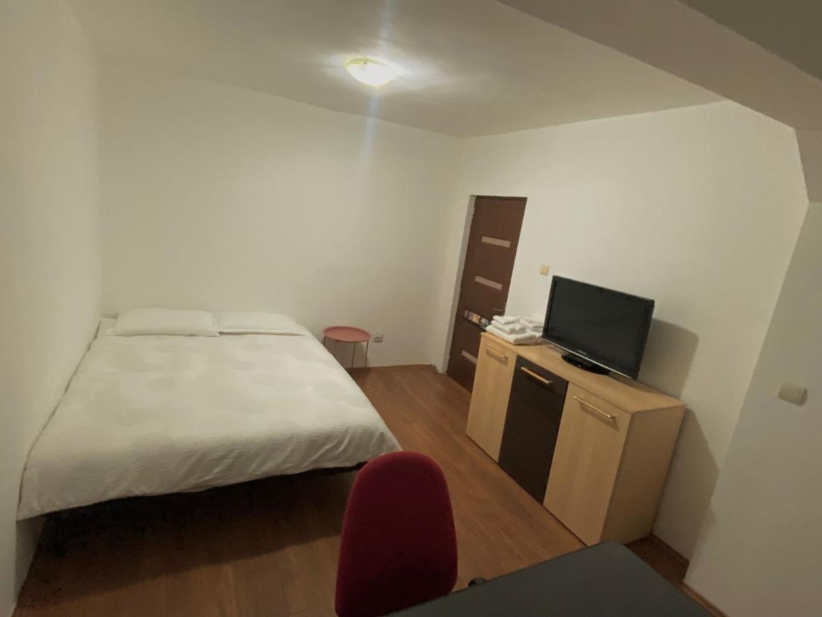 Apartament 2 Camere Oradea Ngoại thất bức ảnh